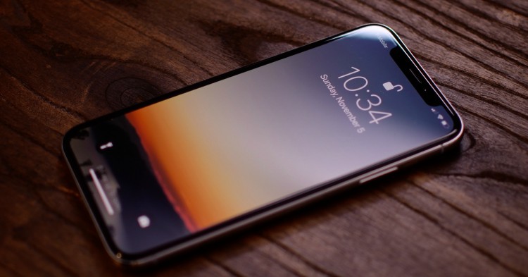 Apple 2018年3款iPhone再曝光！6.5寸iPhone X比iPhone 8 Plus厚0.2mm！