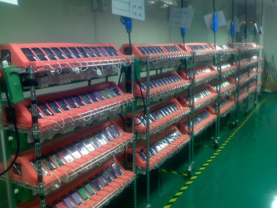 初代iphone生产线曝光!前apple工程师晒2007年老照片!