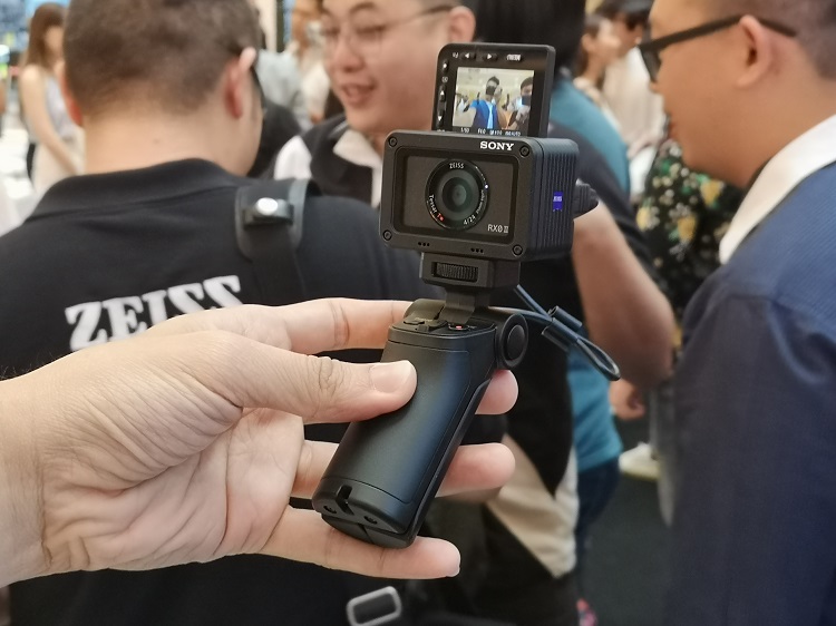 Sony unleashed their vlogging focused cameras and more from as low as  RM2799 | TechNave