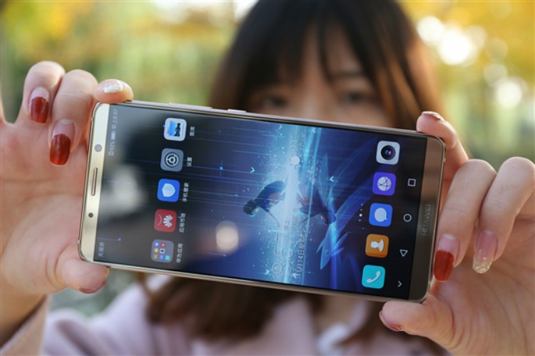 Huawei新旗舰Mate 10 AT&T版本 ：预计2018年2月进军美国市场