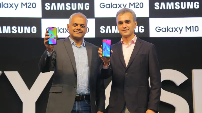 Samsung正式发布Samsung Galaxy M10和M20！超广角摄像头+Infinity-V！价格从RM462起！